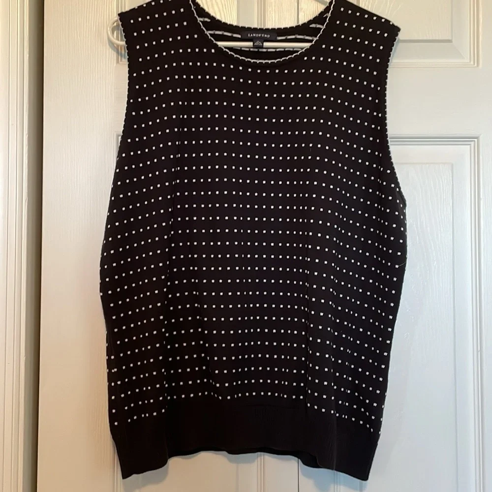Lands’ End XL black white polka dot sweater vest 100% cotton knit scalloped neck